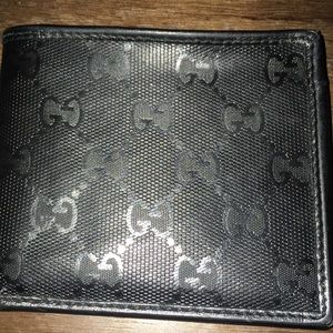 Black Gucci wallet